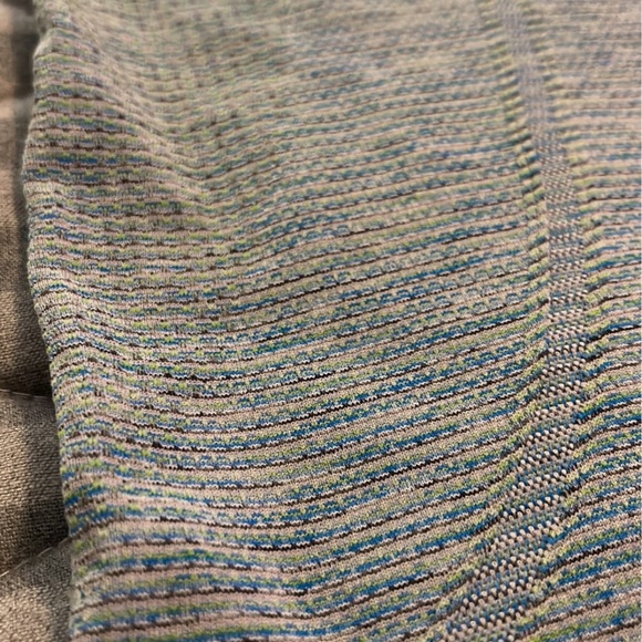 Lululemon swiftly tech crew in size 4 - Picture 9 of 9